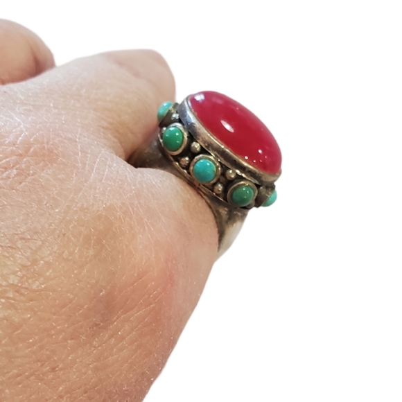Vintage Sterling Large Turquoise and Gemstone Ring - Picture 7 of 15